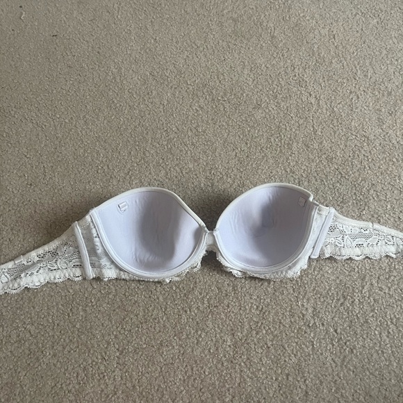 Lace strapless bra - Picture 2 of 3
